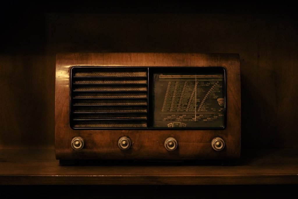Its an old radio.
